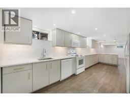 255 FORT STREET - 24