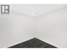 255 FORT STREET - 33