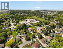 255 FORT STREET - 44