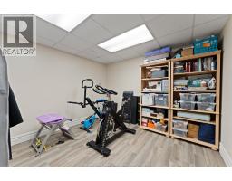 2198 SUZANNE STREET - 35