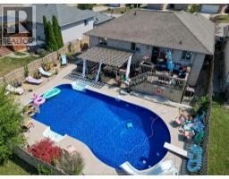24 HOMESTEAD DRIVE - 42