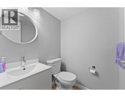 3936 Wyandotte STREET East UnitNo. 405 - 17