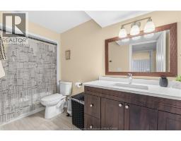 3556 HALLEE CRESCENT - 40