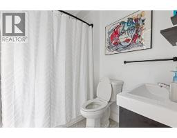 327 LINCOLN ROAD - 17