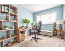7 GLADSTONE AVENUE - 23