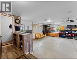 1976 LAKESHORE ROAD 123 - 33