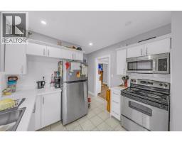 982 ELM AVENUE - 12