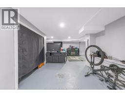982 ELM AVENUE - 24