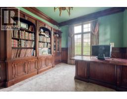300 Elmgrove DRIVE - 26