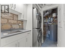 247 BROCK STREET UnitNo. 102 - 31