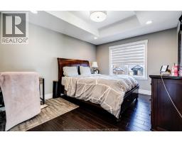 35 Augusta DRIVE - 23