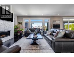 35 Augusta DRIVE - 3