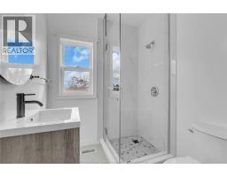 941 CATARAQUI - 16