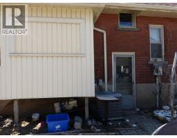 23 QUEEENS AVENUE - 5