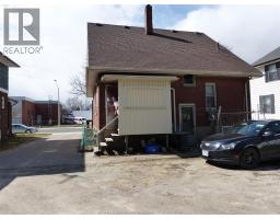 23 QUEEENS AVENUE - 6