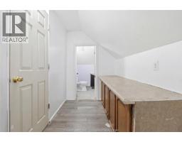 1023 HALL AVENUE - 20