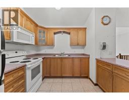 64 TOFFLEMIRE COURT - 11