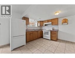 64 TOFFLEMIRE COURT - 21