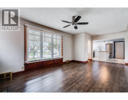 95 TWEEDSMUIR AVENUE East - 10