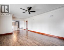 95 TWEEDSMUIR AVENUE East - 11