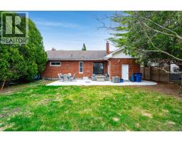 95 TWEEDSMUIR AVENUE East - 30