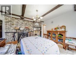 12 BENNIE AVENUE - 22