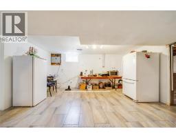 12 BENNIE AVENUE - 36