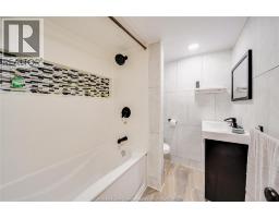 12 BENNIE AVENUE - 39