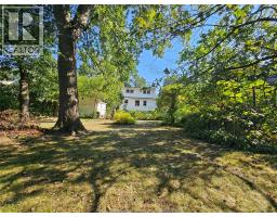 1040 KENNEDY DRIVE West - 4