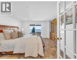 1206 SHORELINE AVENUE - 18
