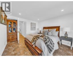 1206 SHORELINE AVENUE - 19
