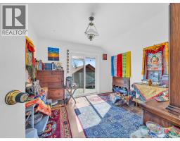 1206 SHORELINE AVENUE - 27