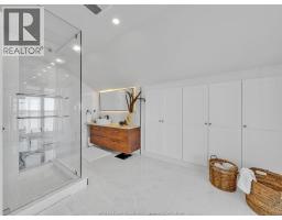 1206 SHORELINE AVENUE - 33