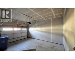 313 KELLY ROAD - 14