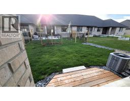 313 KELLY ROAD - 16