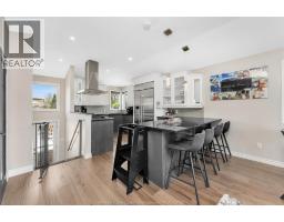 719 HELENA CRESCENT - 11