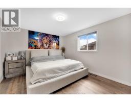 719 HELENA CRESCENT - 15