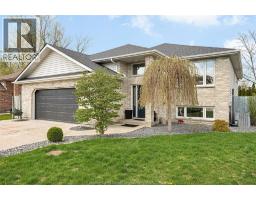 719 HELENA CRESCENT - 2