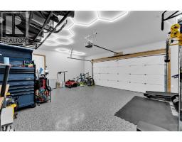 719 HELENA CRESCENT - 29