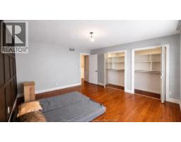 4585 HOWARD AVENUE - 15