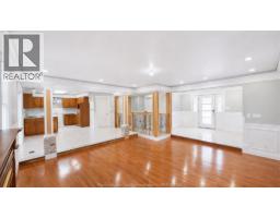 4585 HOWARD AVENUE - 3