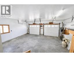 4585 HOWARD AVENUE - 33