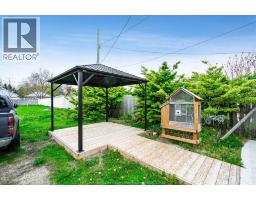 115 Erie STREET South - 38