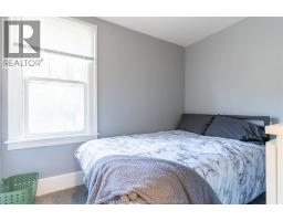 738 BROCK - 17
