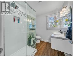 388 SEACLIFF DRIVE West - 21
