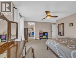 388 SEACLIFF DRIVE West - 24