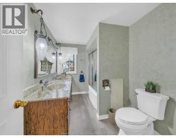 388 SEACLIFF DRIVE West - 29