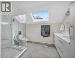 388 SEACLIFF DRIVE West - 32