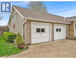 388 SEACLIFF DRIVE West - 39