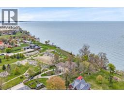 388 SEACLIFF DRIVE West - 48